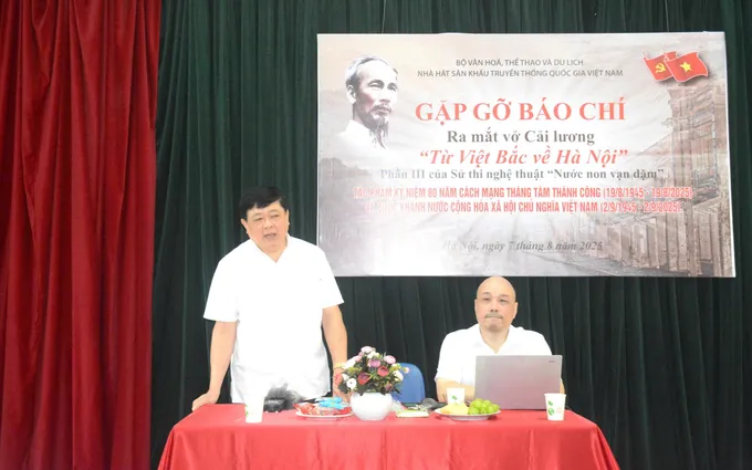 Vở Cải lương "Từ Việt Bắc về hà Nội"